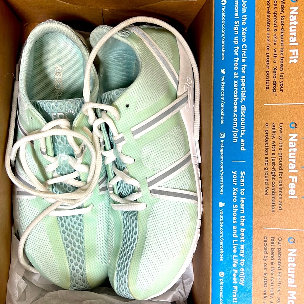 Xero speed force running shoes size 9. Baby blue color.